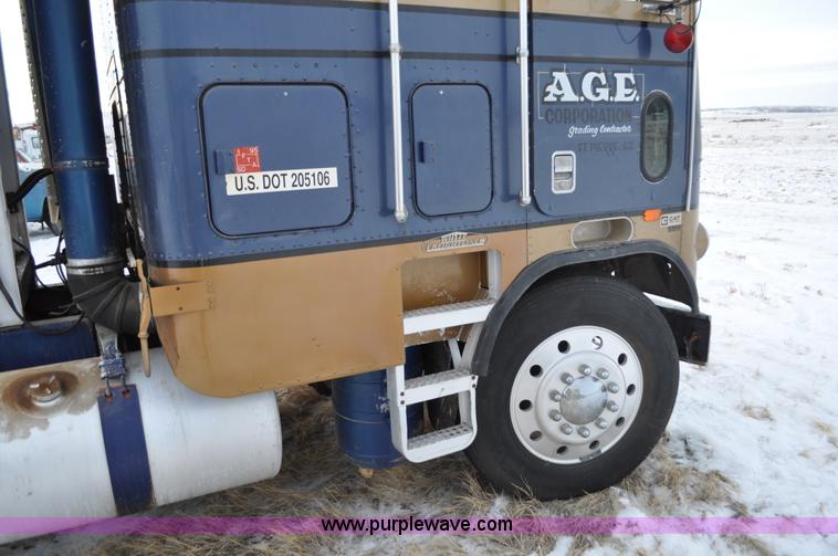 image for item C3327 1977 White Freightliner semi truck