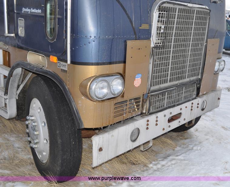 image for item C3327 1977 White Freightliner semi truck