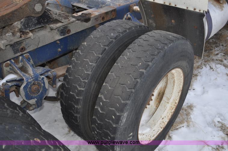 image for item C3327 1977 White Freightliner semi truck