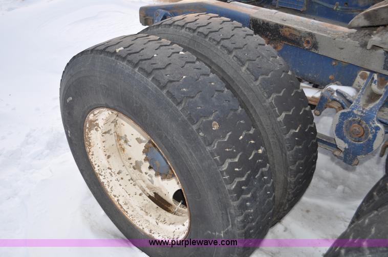 image for item C3327 1977 White Freightliner semi truck