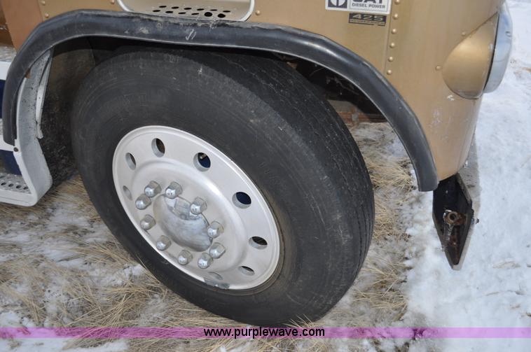 image for item C3327 1977 White Freightliner semi truck