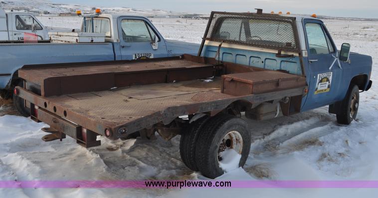 image for item C3328 1979 Chevrolet Scottsdale C30 flatbed truck