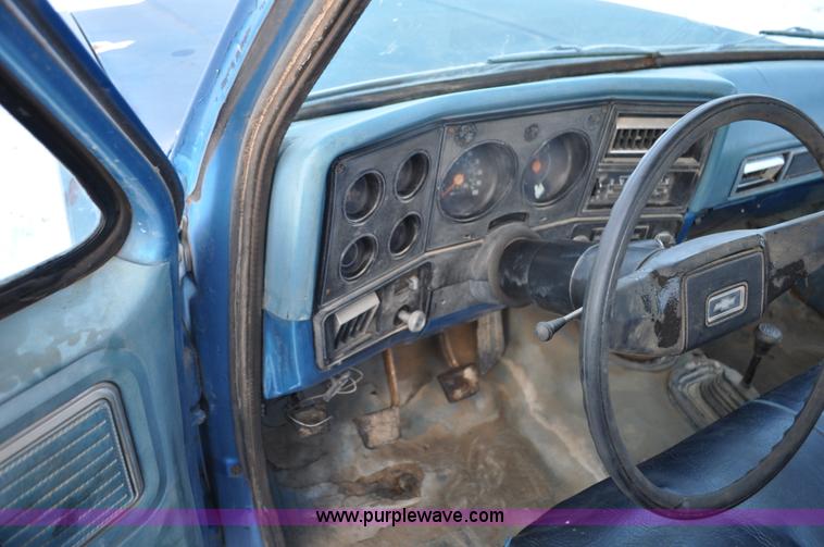 image for item C3328 1979 Chevrolet Scottsdale C30 flatbed truck