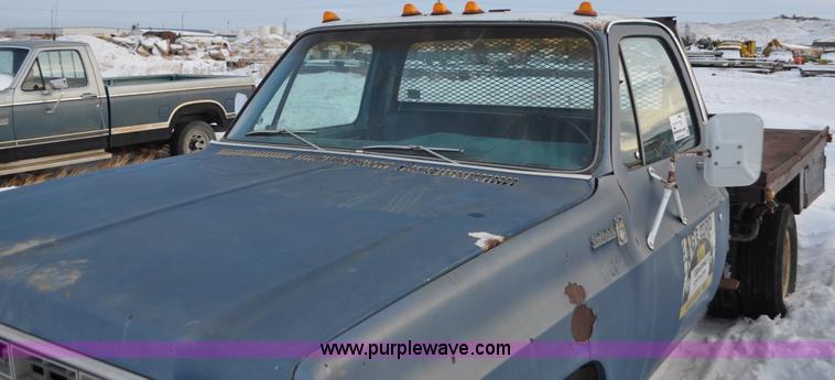 image for item C3328 1979 Chevrolet Scottsdale C30 flatbed truck