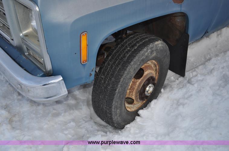 image for item C3328 1979 Chevrolet Scottsdale C30 flatbed truck