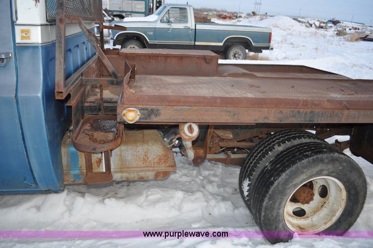 image for item C3328 1979 Chevrolet Scottsdale C30 flatbed truck