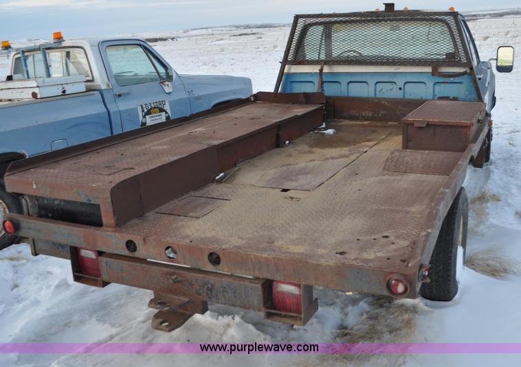 image for item C3328 1979 Chevrolet Scottsdale C30 flatbed truck