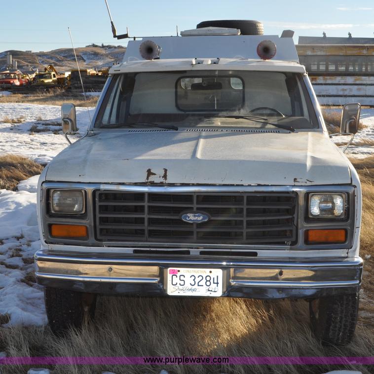 image for item C3330 1982 Ford F250 utility bed truck