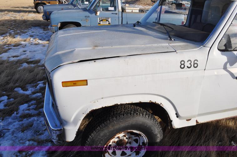 image for item C3330 1982 Ford F250 utility bed truck