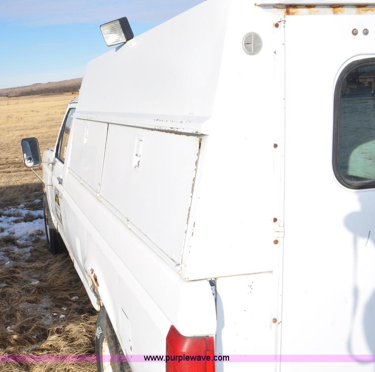image for item C3330 1982 Ford F250 utility bed truck