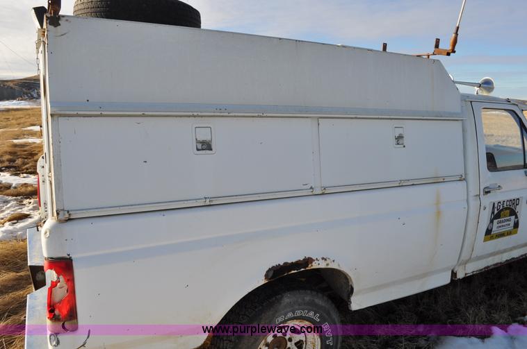 image for item C3330 1982 Ford F250 utility bed truck