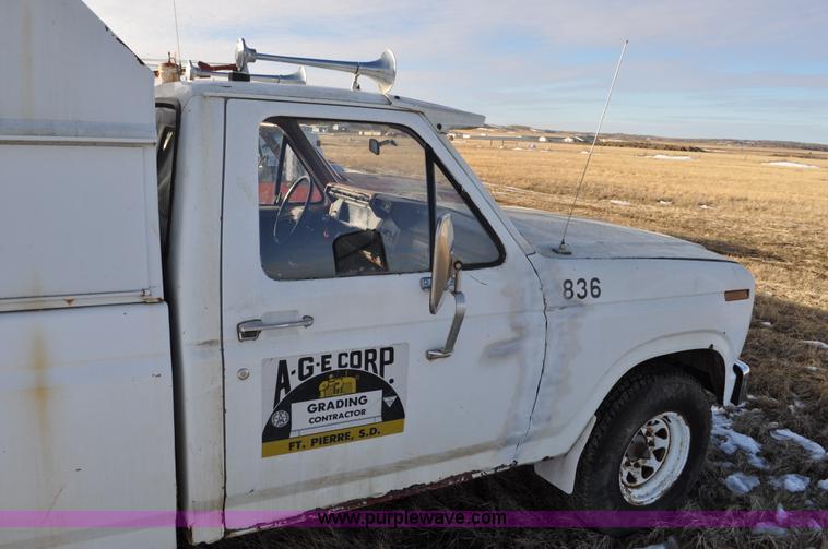 image for item C3330 1982 Ford F250 utility bed truck