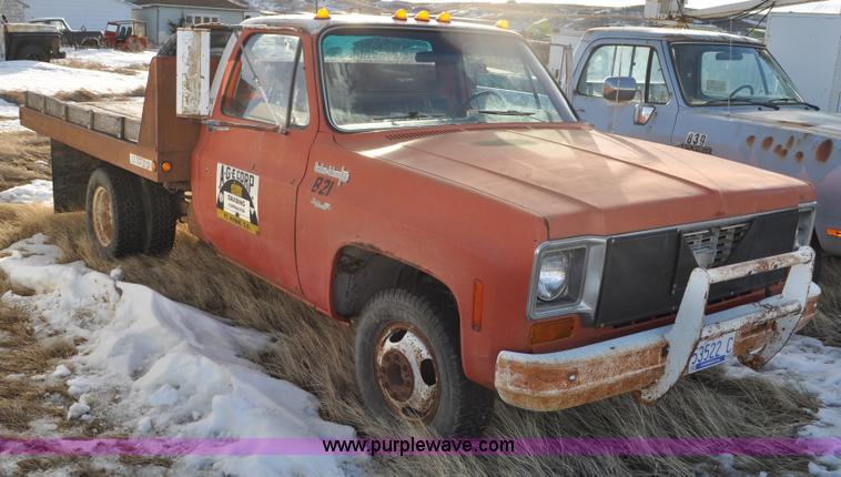 image for item C3331 1973 Chevrolet C30 Custom Deluxe flatbed truck