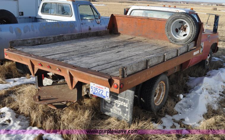 image for item C3331 1973 Chevrolet C30 Custom Deluxe flatbed truck