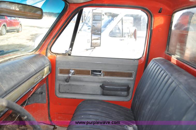 image for item C3331 1973 Chevrolet C30 Custom Deluxe flatbed truck