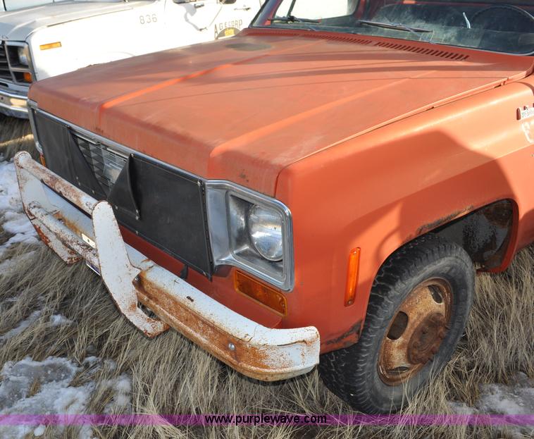 image for item C3331 1973 Chevrolet C30 Custom Deluxe flatbed truck