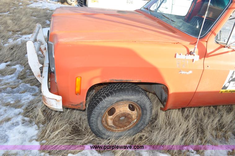 image for item C3331 1973 Chevrolet C30 Custom Deluxe flatbed truck