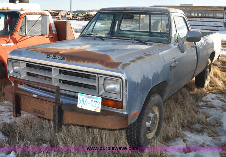image for item C3332 1989 Dodge W250 pickup truck