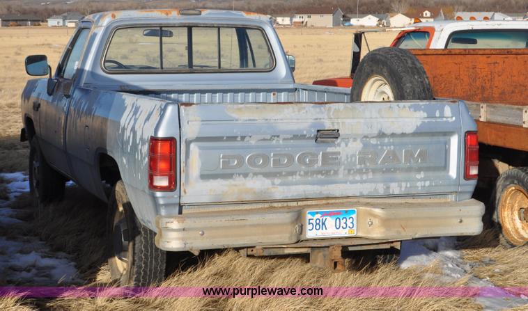 image for item C3332 1989 Dodge W250 pickup truck