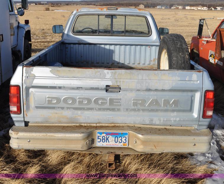 image for item C3332 1989 Dodge W250 pickup truck