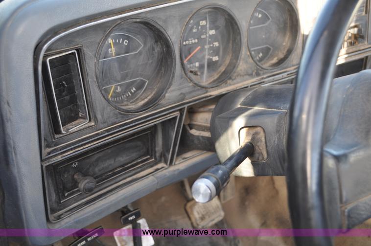 image for item C3332 1989 Dodge W250 pickup truck