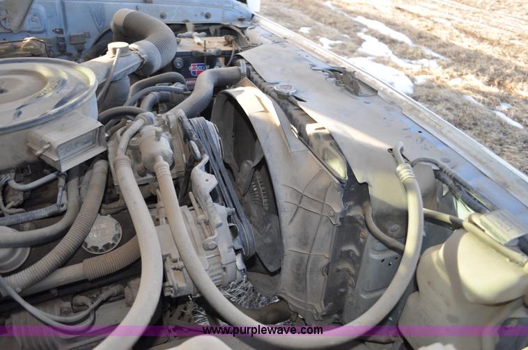 image for item C3332 1989 Dodge W250 pickup truck