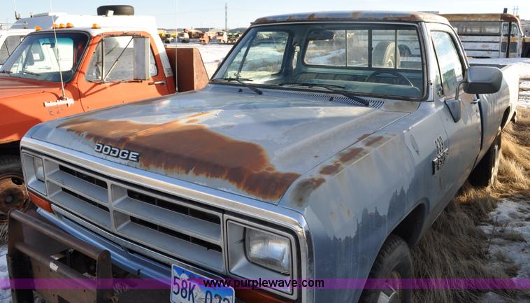 image for item C3332 1989 Dodge W250 pickup truck