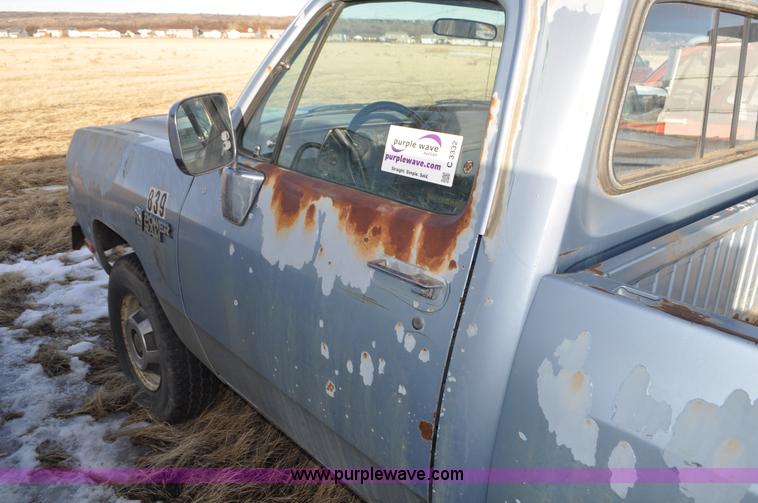 image for item C3332 1989 Dodge W250 pickup truck