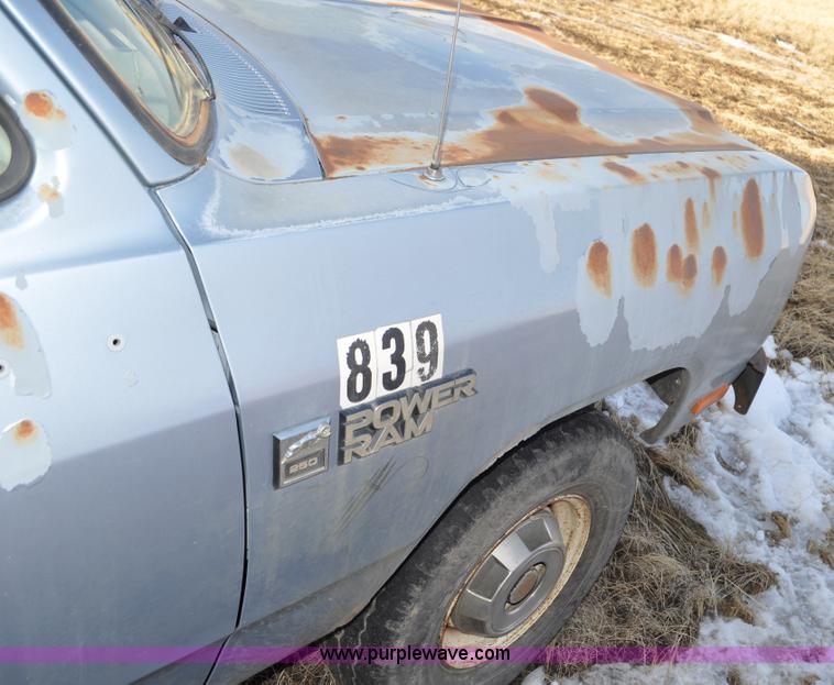 image for item C3332 1989 Dodge W250 pickup truck