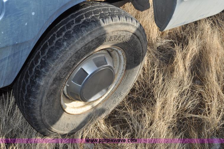 image for item C3332 1989 Dodge W250 pickup truck