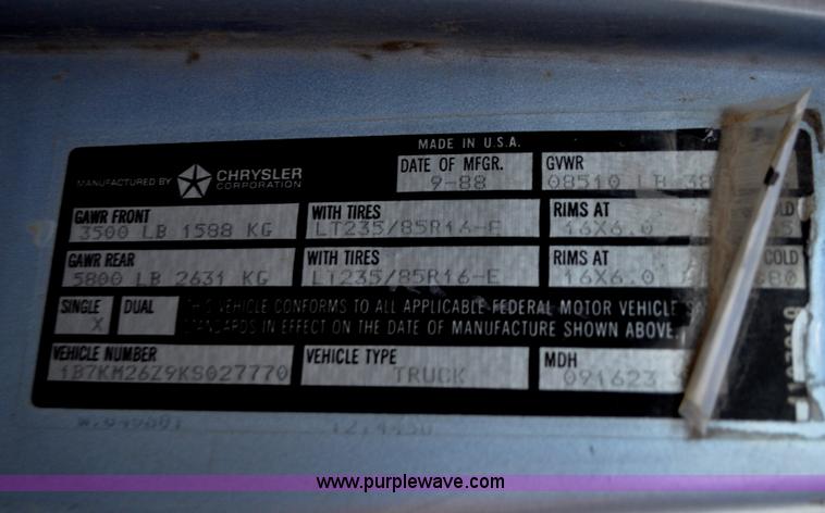 image for item C3332 1989 Dodge W250 pickup truck