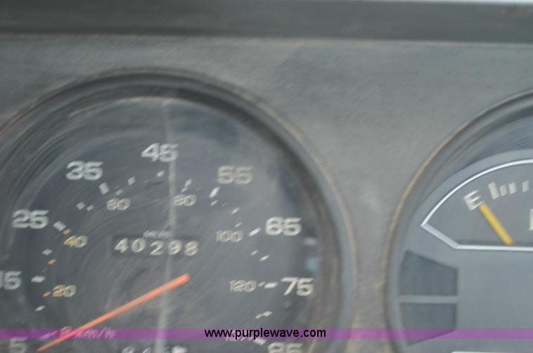 image for item C3332 1989 Dodge W250 pickup truck