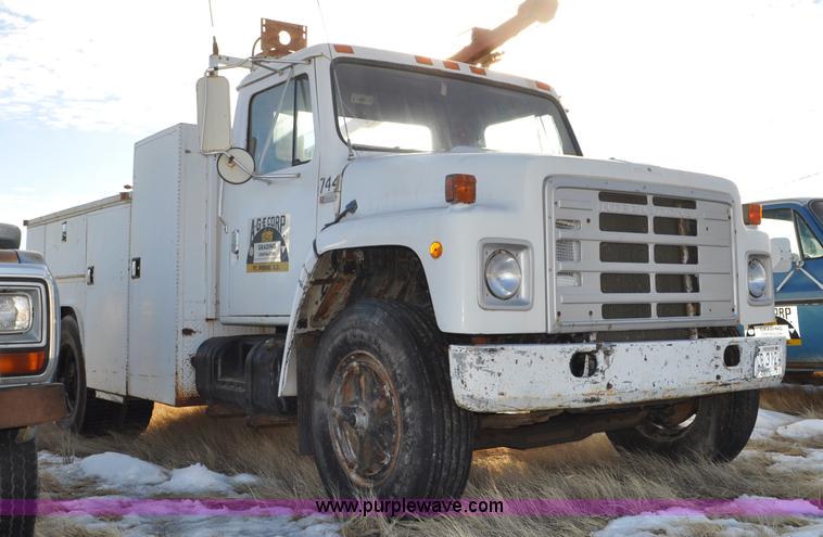 image for item C3333 1979 IHC S1824 utility bed truck