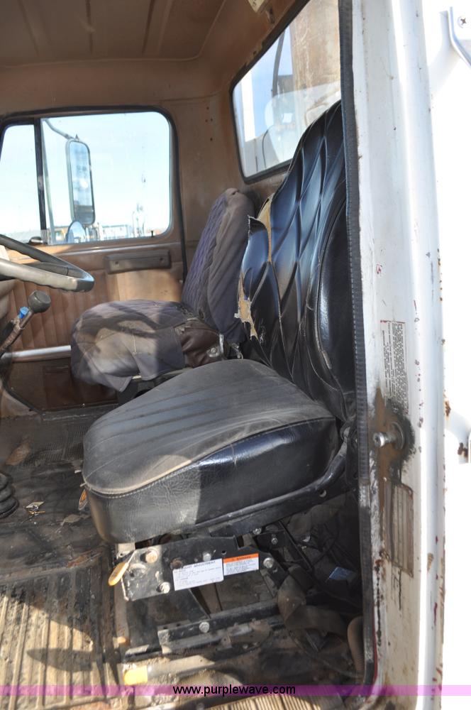 image for item C3333 1979 IHC S1824 utility bed truck