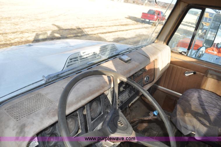 image for item C3333 1979 IHC S1824 utility bed truck