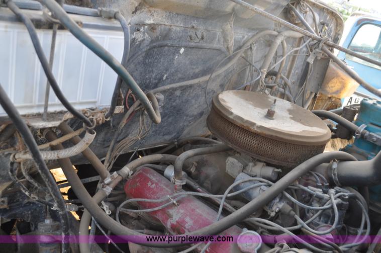 image for item C3333 1979 IHC S1824 utility bed truck