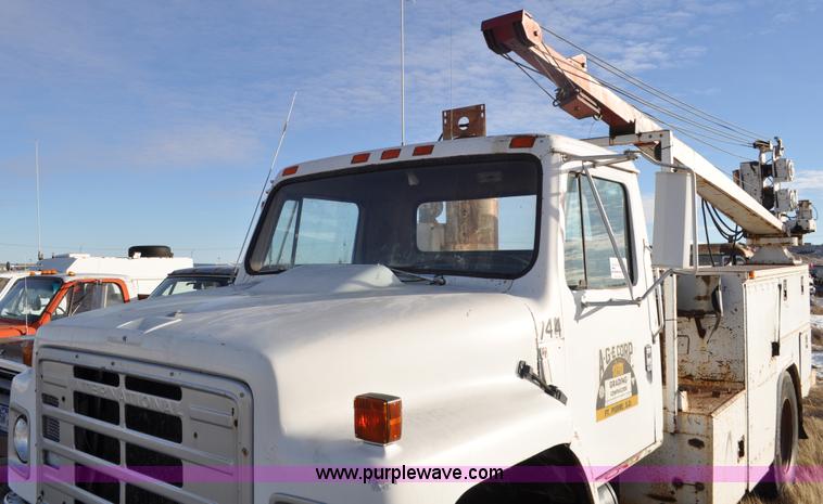 image for item C3333 1979 IHC S1824 utility bed truck