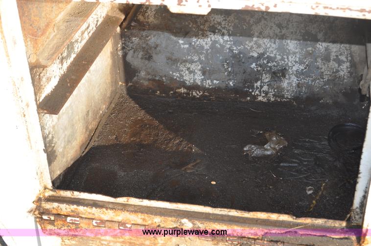 image for item C3333 1979 IHC S1824 utility bed truck