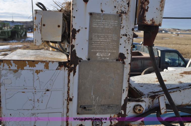 image for item C3333 1979 IHC S1824 utility bed truck