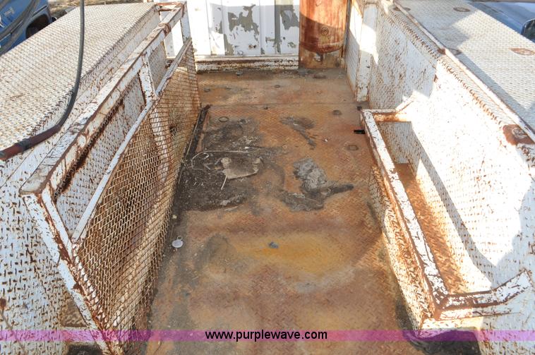 image for item C3333 1979 IHC S1824 utility bed truck