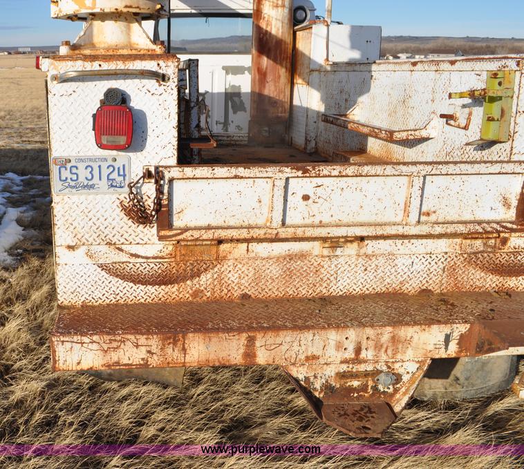 image for item C3333 1979 IHC S1824 utility bed truck