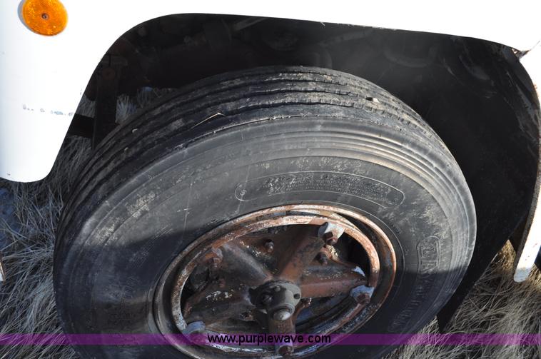 image for item C3333 1979 IHC S1824 utility bed truck