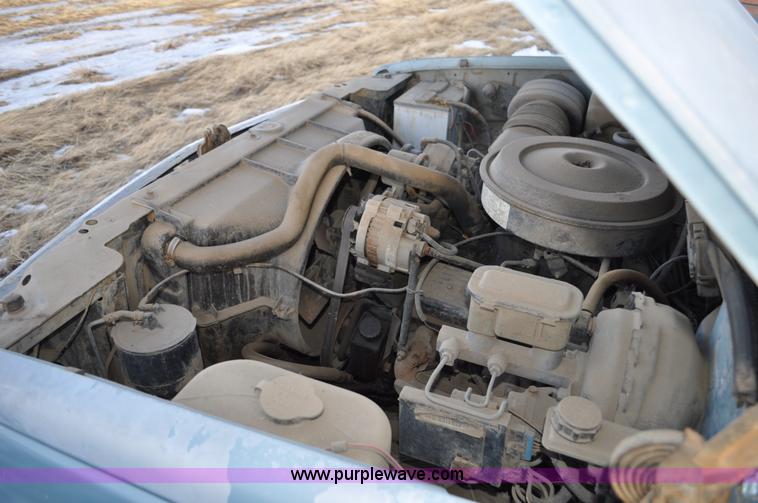 image for item C3336 1989 Chevrolet Scottsdale 2500 pickup truck