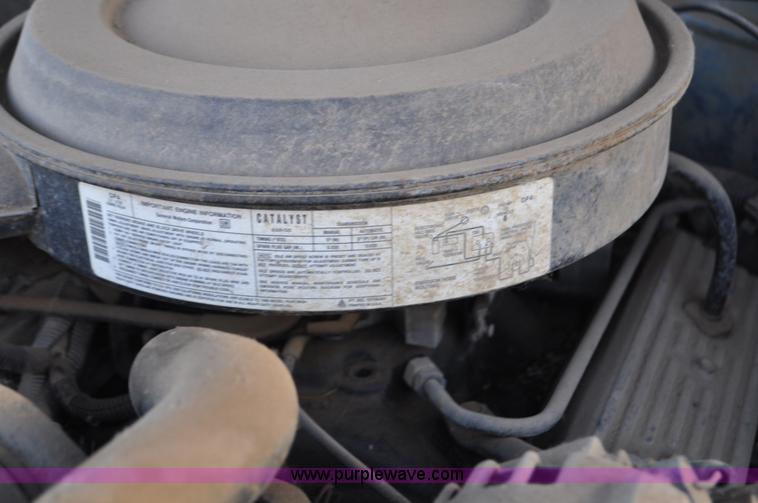 image for item C3336 1989 Chevrolet Scottsdale 2500 pickup truck