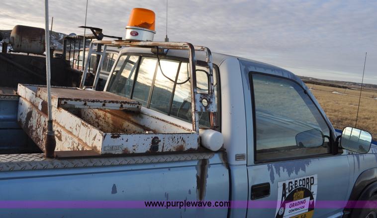 image for item C3336 1989 Chevrolet Scottsdale 2500 pickup truck