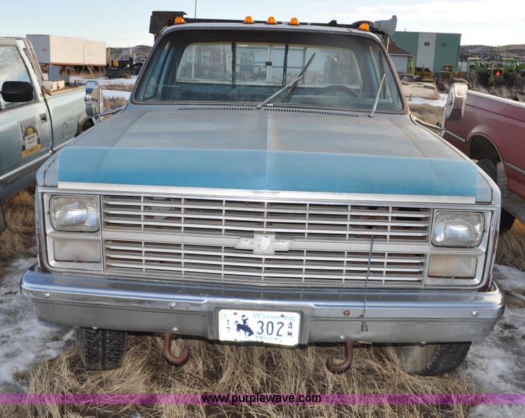 image for item C3337 1983 Chevrolet Scottsdale C30 utility truck