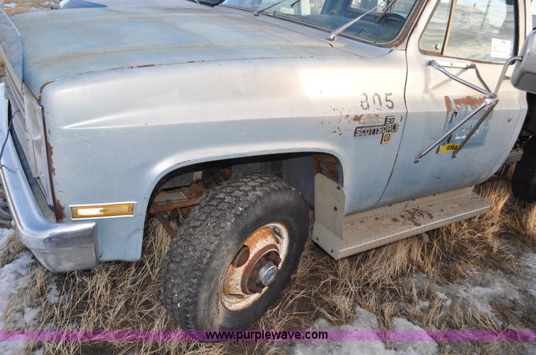 image for item C3337 1983 Chevrolet Scottsdale C30 utility truck