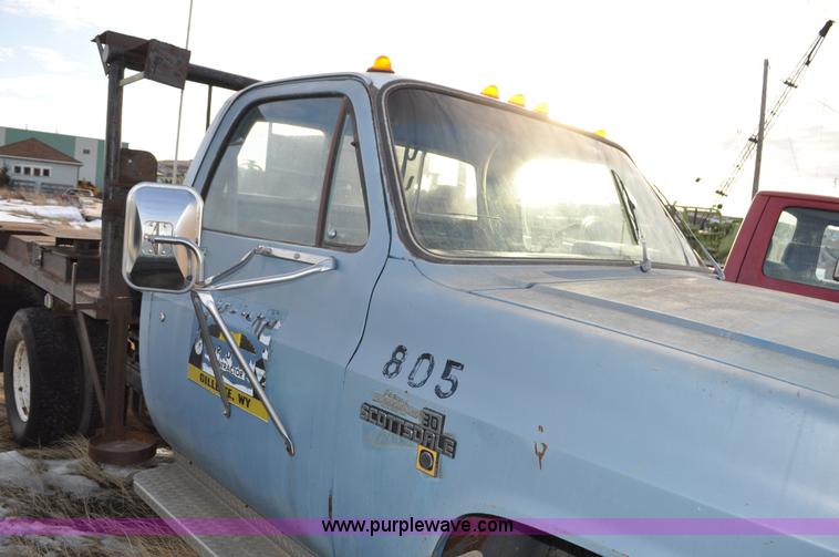 image for item C3337 1983 Chevrolet Scottsdale C30 utility truck
