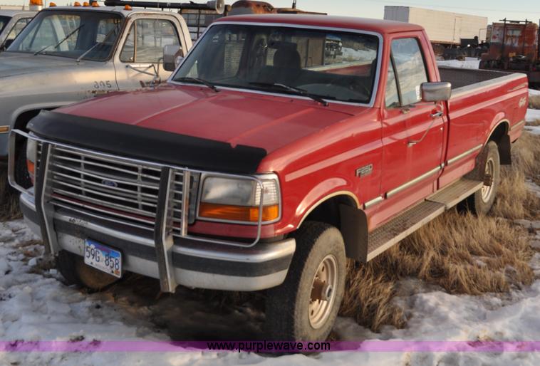 image for item C3338 1995 Ford F250 pickup truck