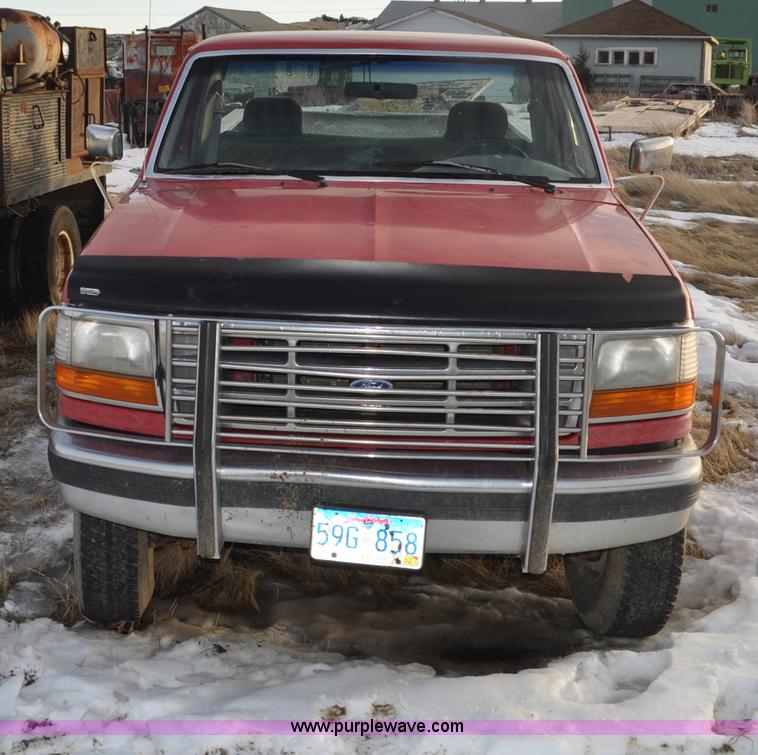 image for item C3338 1995 Ford F250 pickup truck